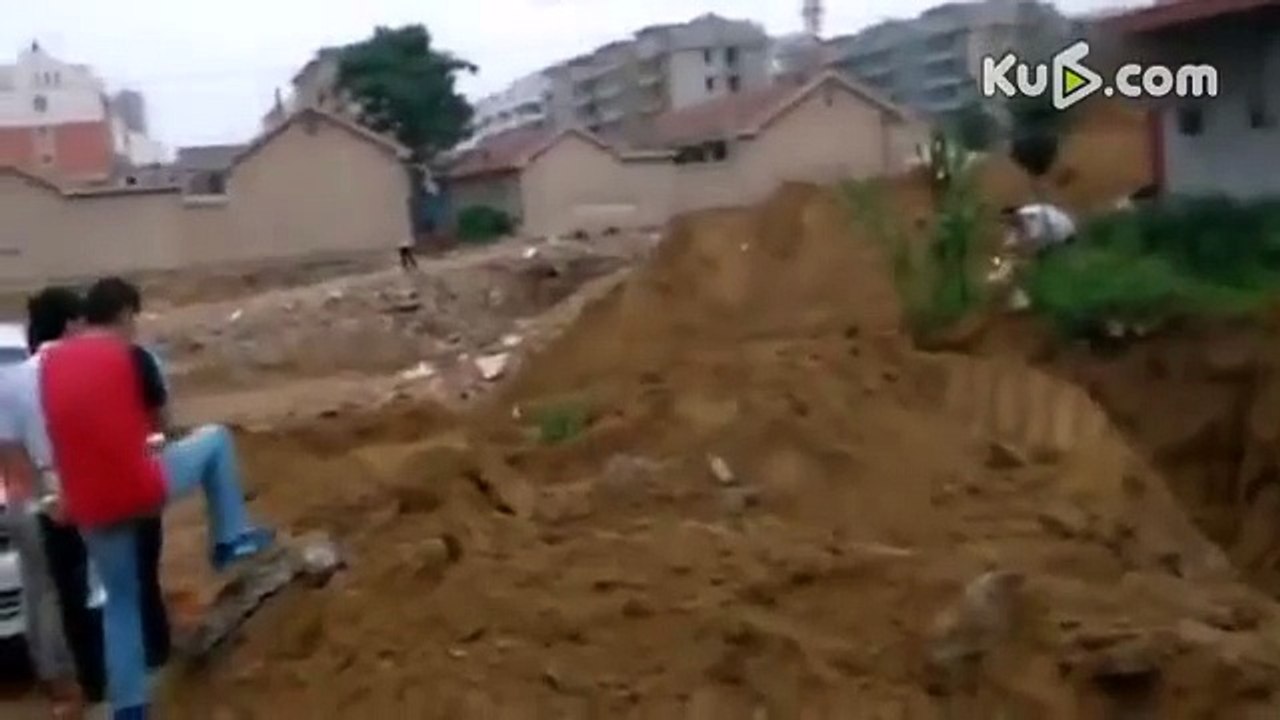 Chinese villagers use self-made rocket launcher to rout demolition crew