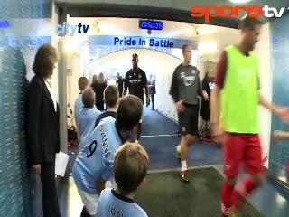 Balotelli fotoğrafçıyı isyan ettirdi