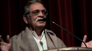 Poet Gulzar recites his poems