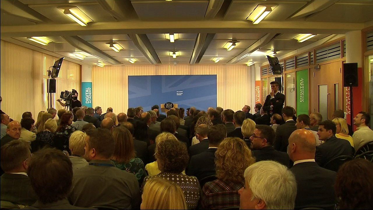 Cameron caught out in mic gaffe