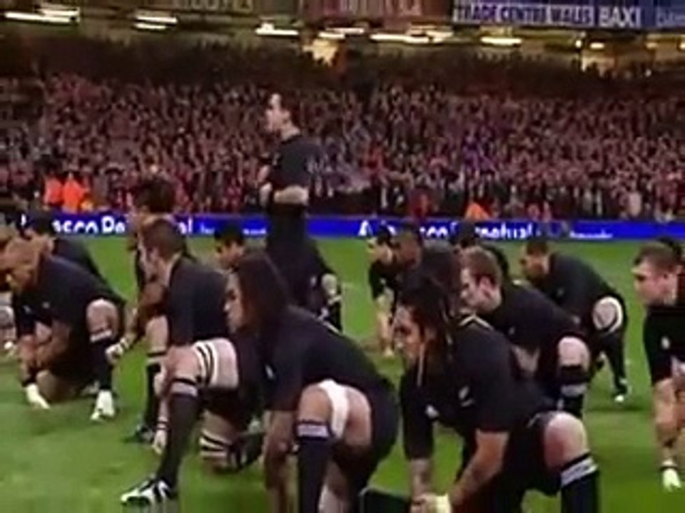Wales V Allblacks 2008 ( Cardiff ) Millenium Stadium Haka Showdown.wmv