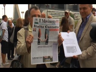 Napoli - "La Buona Scuola", M5S chiede ricorso a Corte Costituzionale (10.09.15)