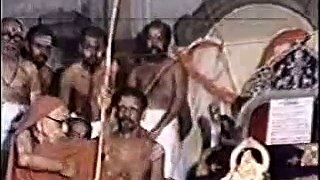 A rare video of Sri Chandrasekharendra Saraswathy Swamigal, the Paramacharyal of Kanchi Matham