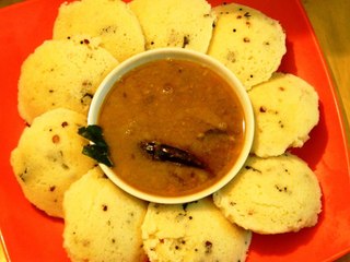 Descargar video: Recipe of Rava Idli or Instant Idli or Suji ki Idli