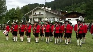 Südtirol - Ehrensalve Schützenkompanie Enneberg