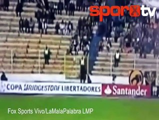 Bolivya'daki bir maçta hayalet paniği! Şok görüntüler!!