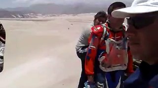 Dakar camion no puede subir la duna