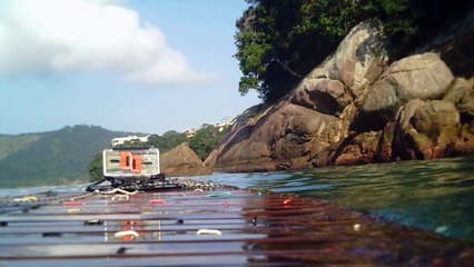 Passeio ao Ubatuba na praia da Enseada, Litoral Norte de São Paulo, Brasil, SUP, em pets reciclados