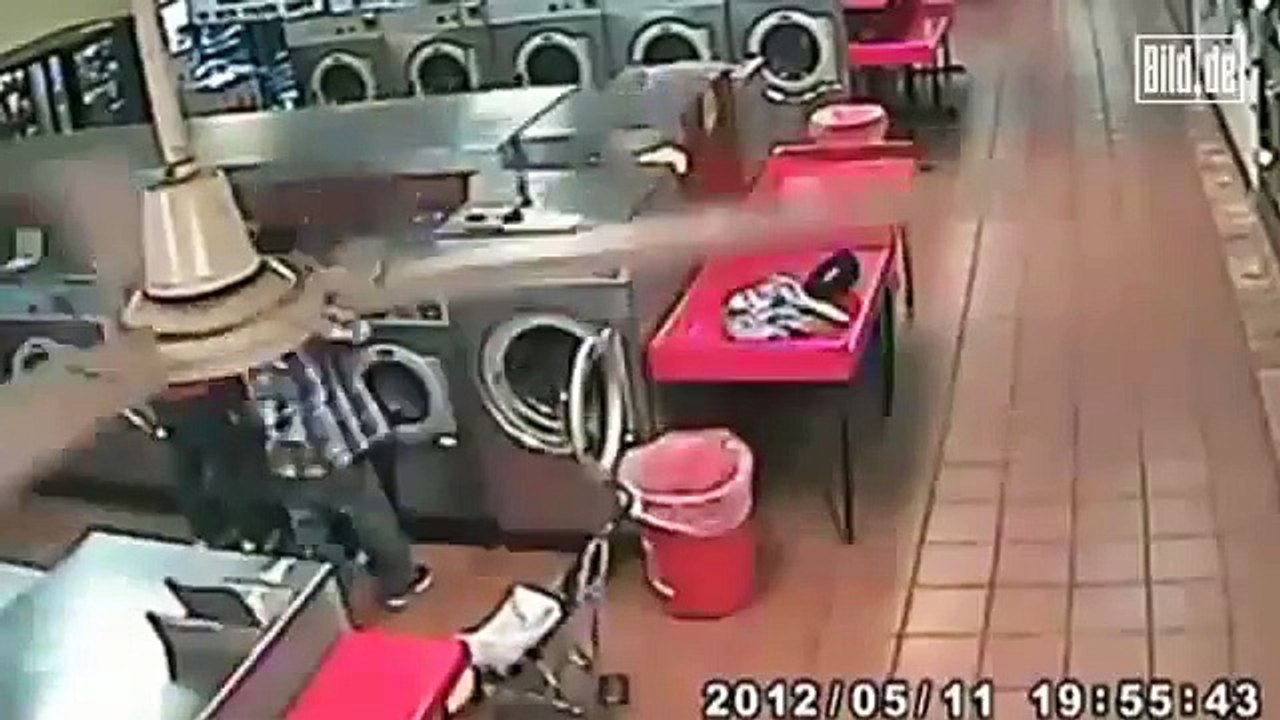 inanilmaz!! olay camasirhanede// incredible Fail at a Laundromat // Schock Waschgang