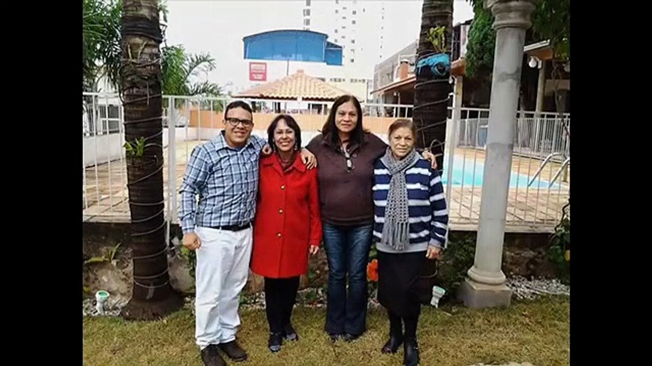 Mensagem Especial - Cristo te diz: "Eu te amo tanto, tanto, tanto, tanto..."