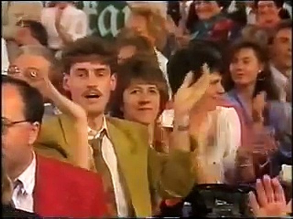 Walter Ostanek And His Band - Beer Barrel Polka