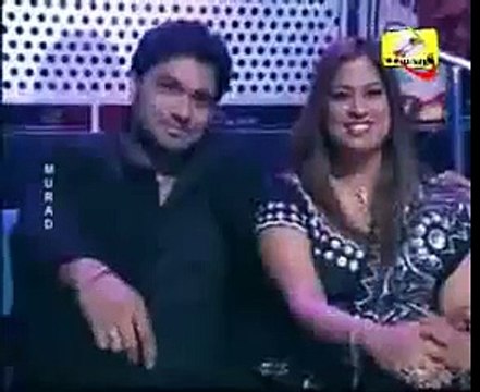 Shreya Ghoshal - Jaadu Hai Nasha Hai - live in Black Sari.mp4