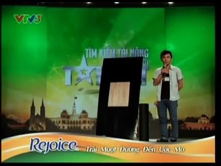 Thí sinh vẽ tranh Thành Lộc trong chớp nhoáng [Vietnam got talent Tập 7 ngày 13.1.2013]