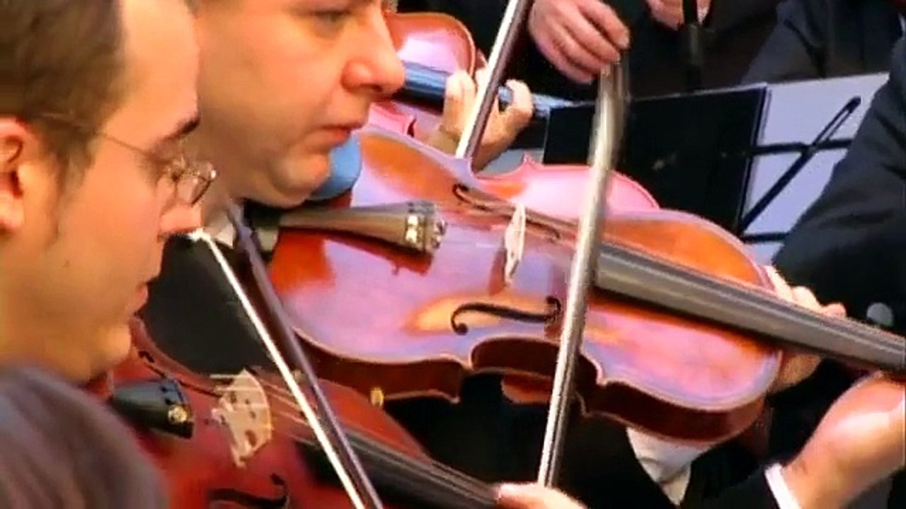 Requiem-Kyrie MOZART Coro de la Universidad de Sevilla.mpg