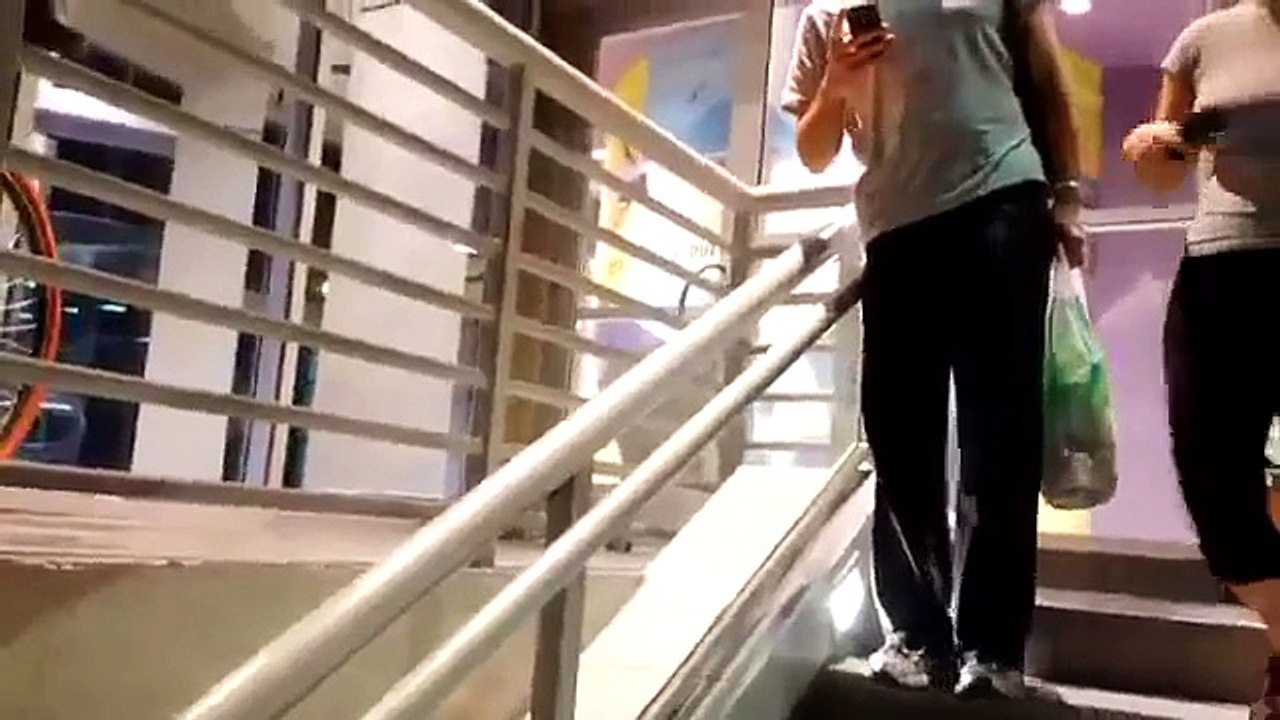 ARAB PRINCE PICKING UP HOT GIRLS WHILE THEY WORKOUT   HITTING ON GIRLS AT THE GYM PRANK