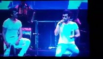 Atif Aslam and Sonu Nigam performs in a Concert in Dubai to Promote Indo-Pak Peace
