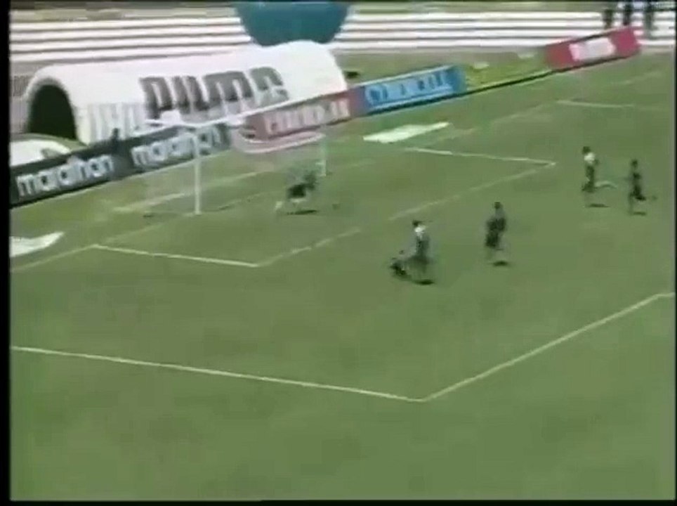 Darwin Caicedo - (Gol contra Deportivo Quito año 2005)