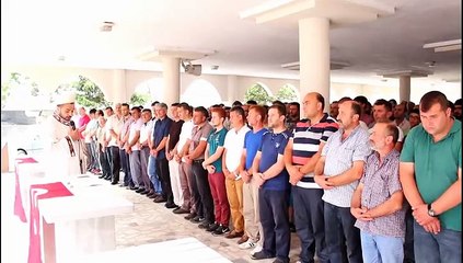 PAZAR'DA ŞEHİTLER İÇİN GIYABİ NAMAZ