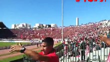 كلاش من جماهير الوداد لنظيرتها في الجيش الملكي. clash wydadi au faraouis WAC الوداد البيضاوي