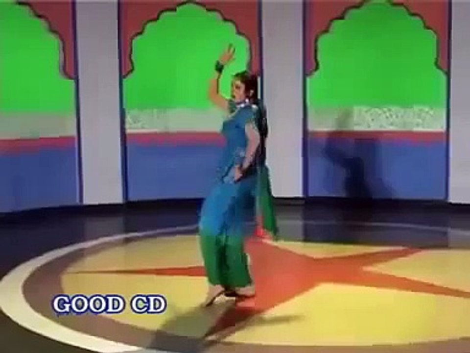 Hot Mujra - Ve Gujra Ve Song