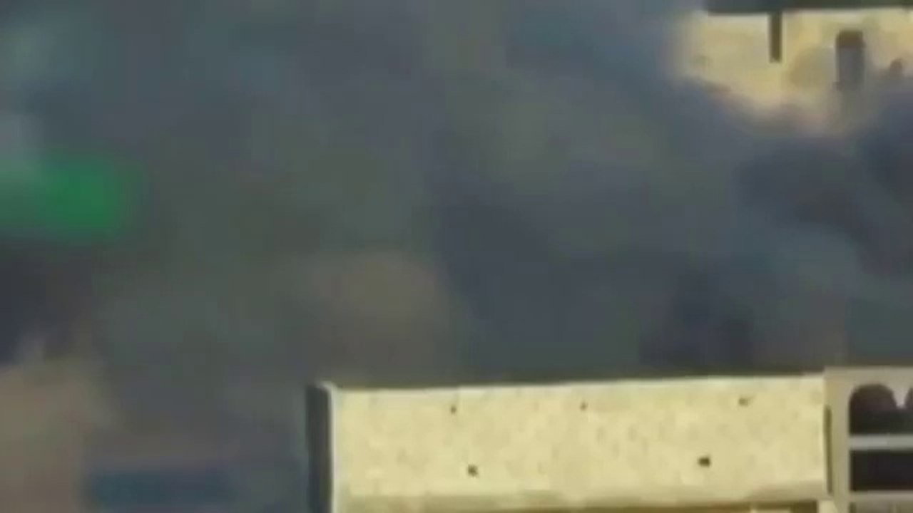 Kurdish Soldiers surrounded by ISIL in Kobani still fighting, October 2014