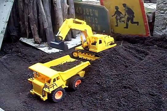 RC Excavator Digger and Dumper