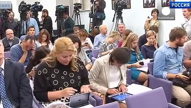 Tassi fermi, banca centrale russa stretta tra recessione e crollo del rublo