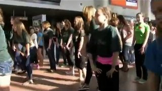 FlashMob Feel Good - Brussels Airport- Officielle