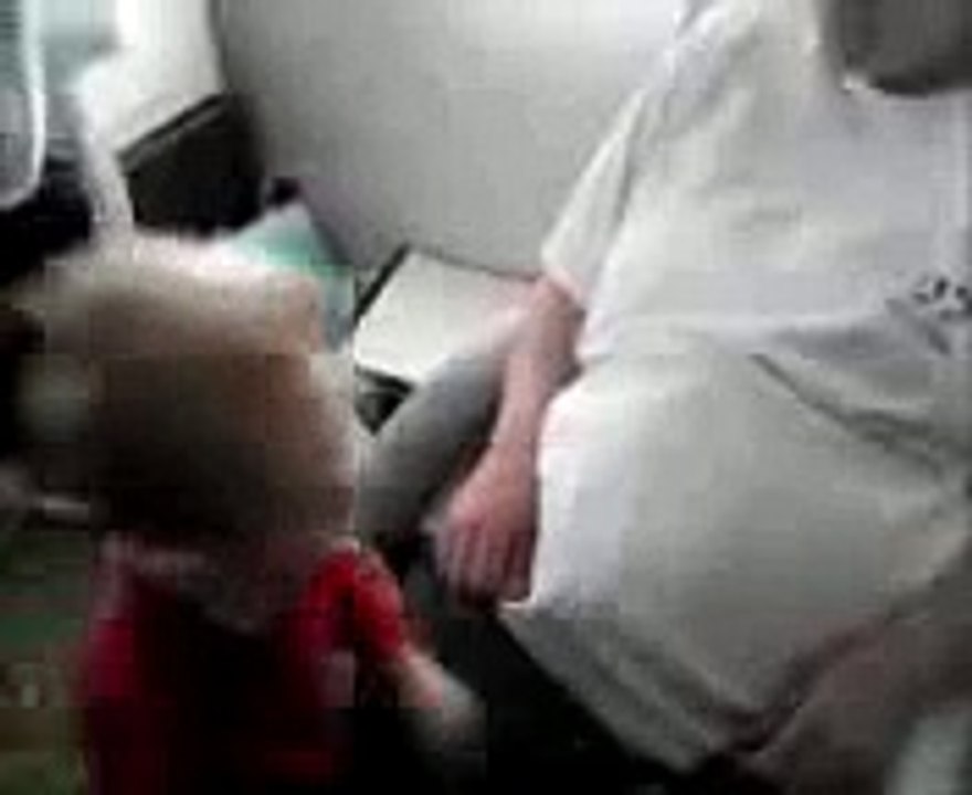 charles kisses belly