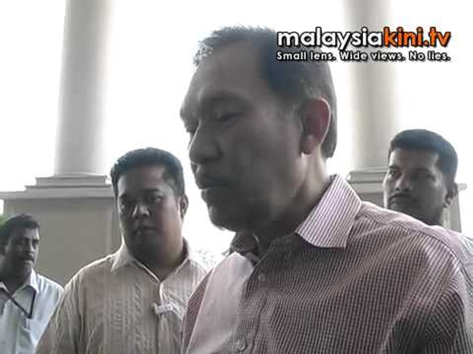 Sodomy II: Anwar testifies in trial within trial