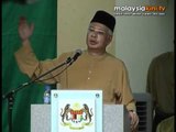 Najib announces RM20 mil donation to Kg Baru mosque