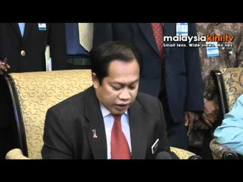 The Felda issue: 'Anak' meets 'Bapak'