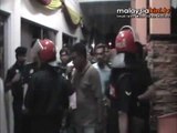 Police manhandling PKR supporters