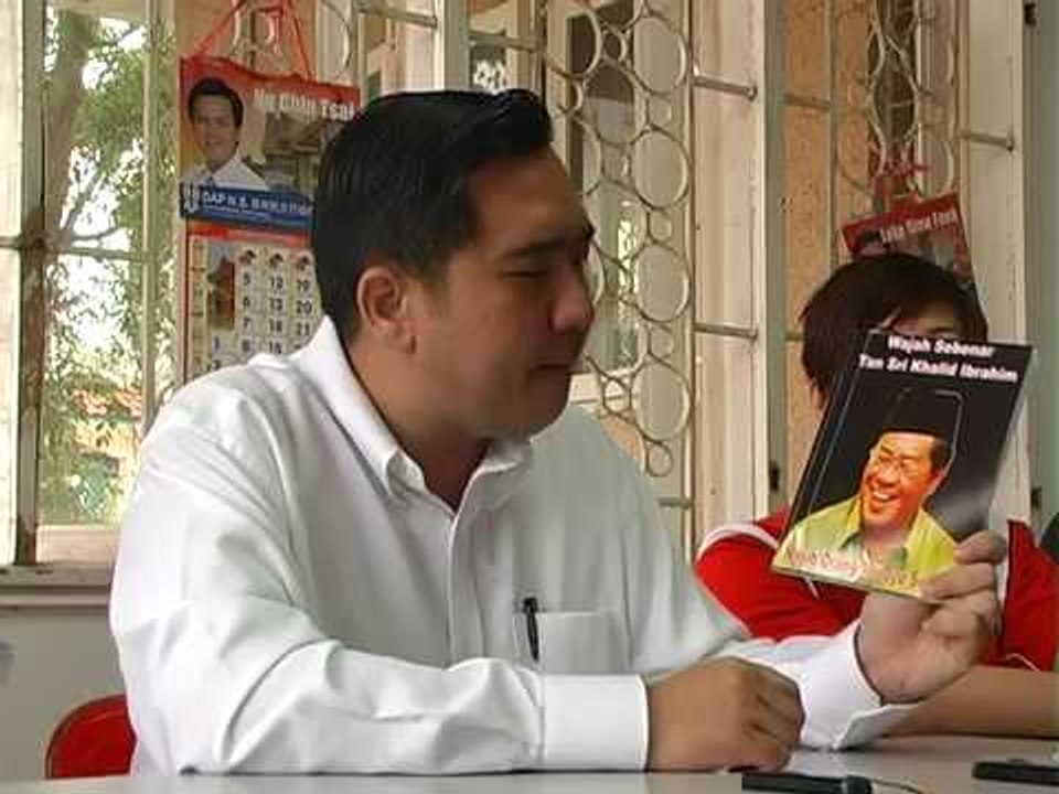 DAP slams racists books on S'gor MB