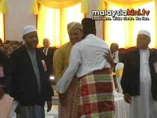 Straight fight in Manek Urai