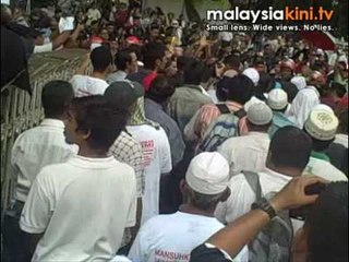 Demo anti-PPSMI dihujani gas polis