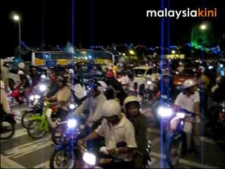 Victory nite-out for PAS supporters