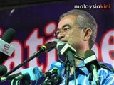 Pak Lah leads anti-Anwar charge