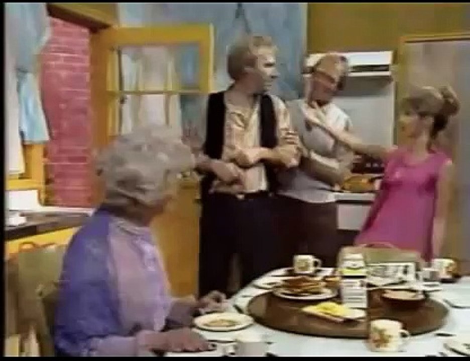 PAUL HOGAN Part 2  (Australian Comedy)