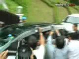 Anwar leaves for the Court