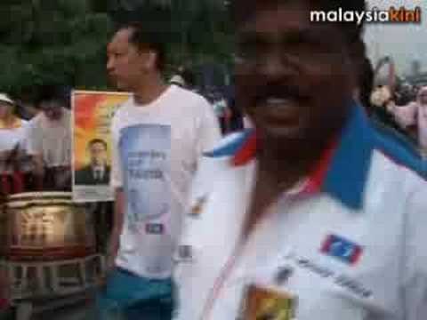 Multicultural and multiethnic welcome for Anwar