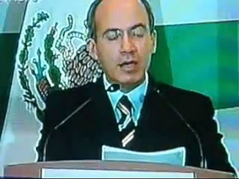 Calderón presenta su gabinete político