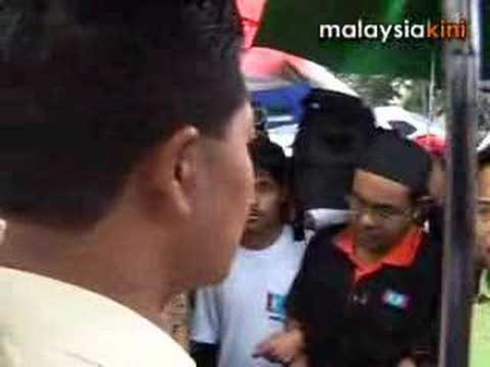 Anwar takes refuge in Turkish embassy