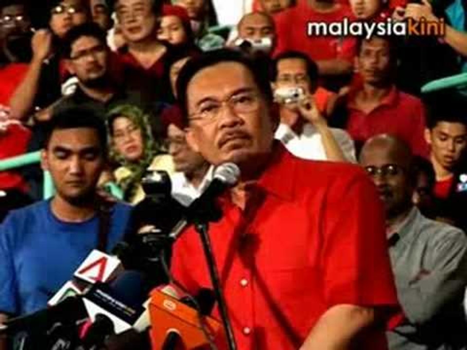 Thousands at Kelana Jaya to hear Anwar II