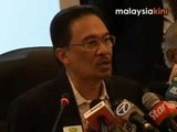 Anwar lodges report against IGP, AG