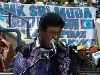 Khalid: NGO di pehak berkuasa tempatan