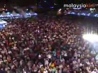 20,000 defy police to celebrate Anwar's ban expiry