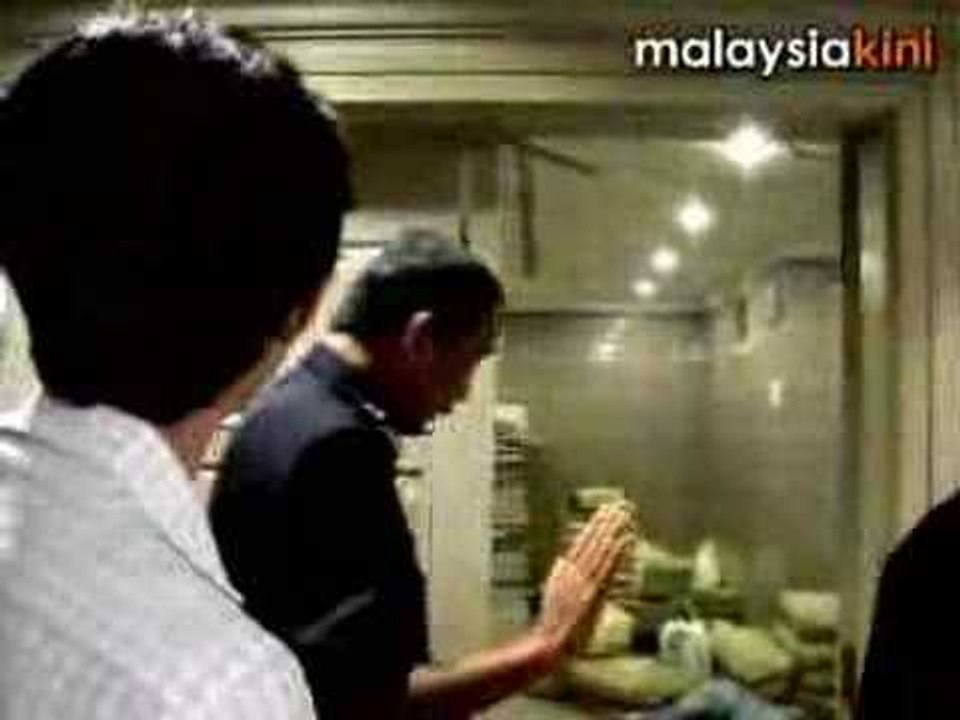 RM27 mil man kicks-out Malaysiakini