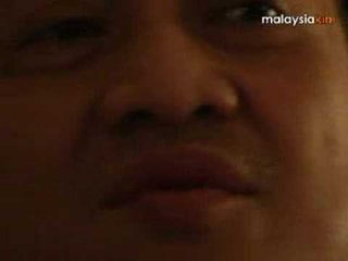 Nazri: Crazy lawyers go to the streets ...