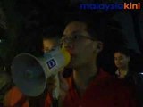 Candlelight vigil for PKR's Nathaniel Tan